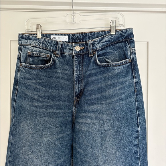 ZARA MOM FIT HIGH-WAIST JEANS - Picture 5 of 8